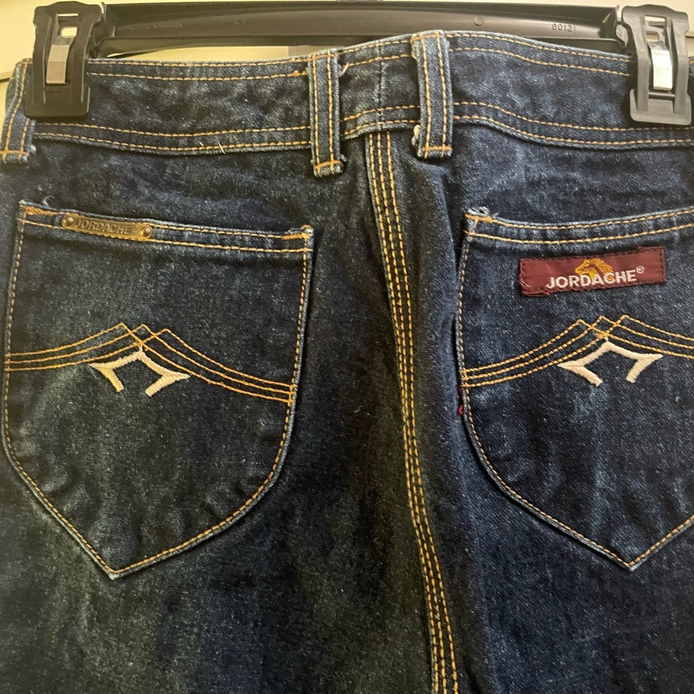 Women’s vintage 1980’s Jordache Blue Jeans size 28L, slim straight leg